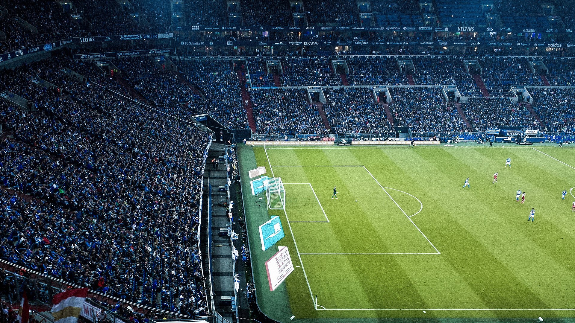 线上社区:车迷互动讨论火热展开,车迷频道宣传片